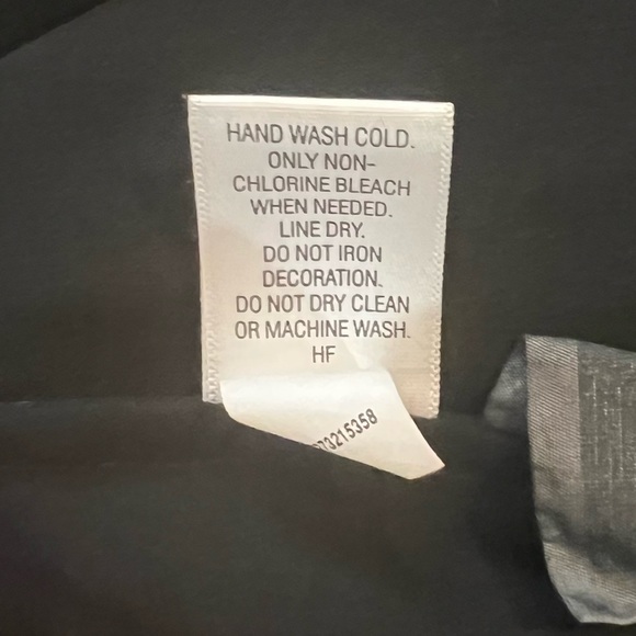 Simply Vera Wang Black Cap Sleeve Swing Dress with Jewel Button Size Medium - Picture 5 of 5